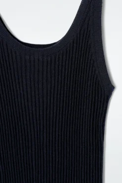 Clearance COS KASZMIROWO-JEDWABNA KOSZULKA BEZ RĘKAWÓW
