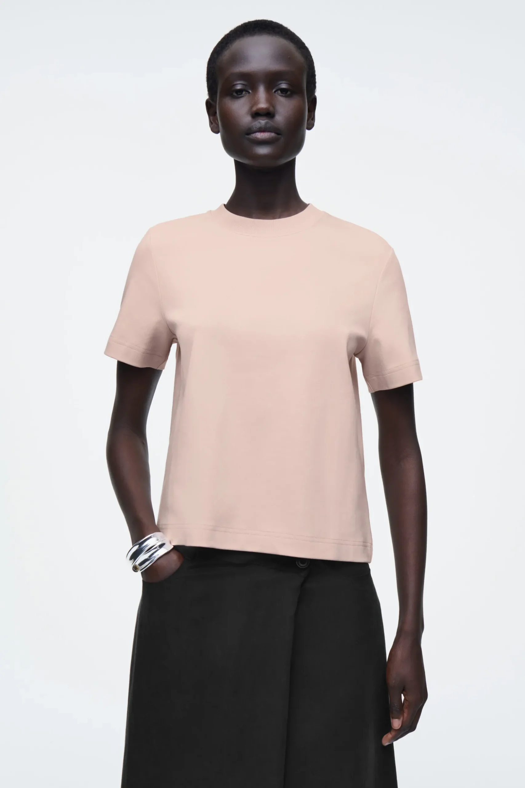 Online COS KLASYCZNY T-SHIRT