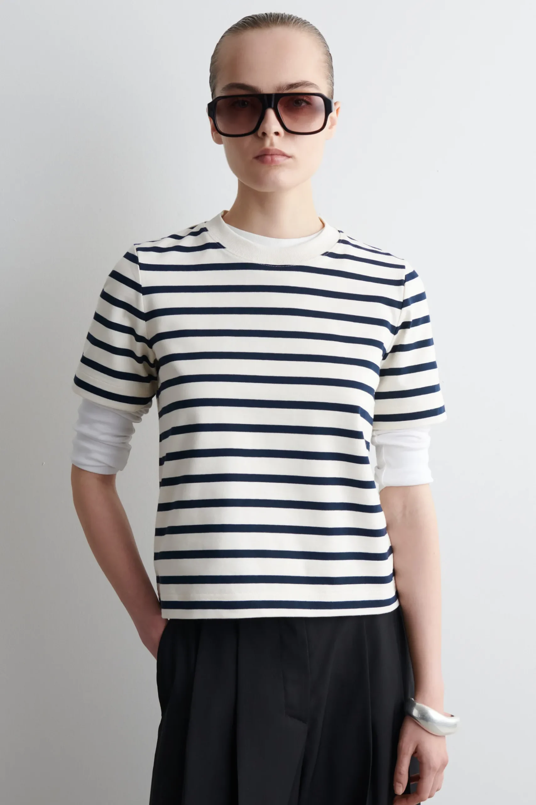 Hot COS KLASYCZNY T-SHIRT