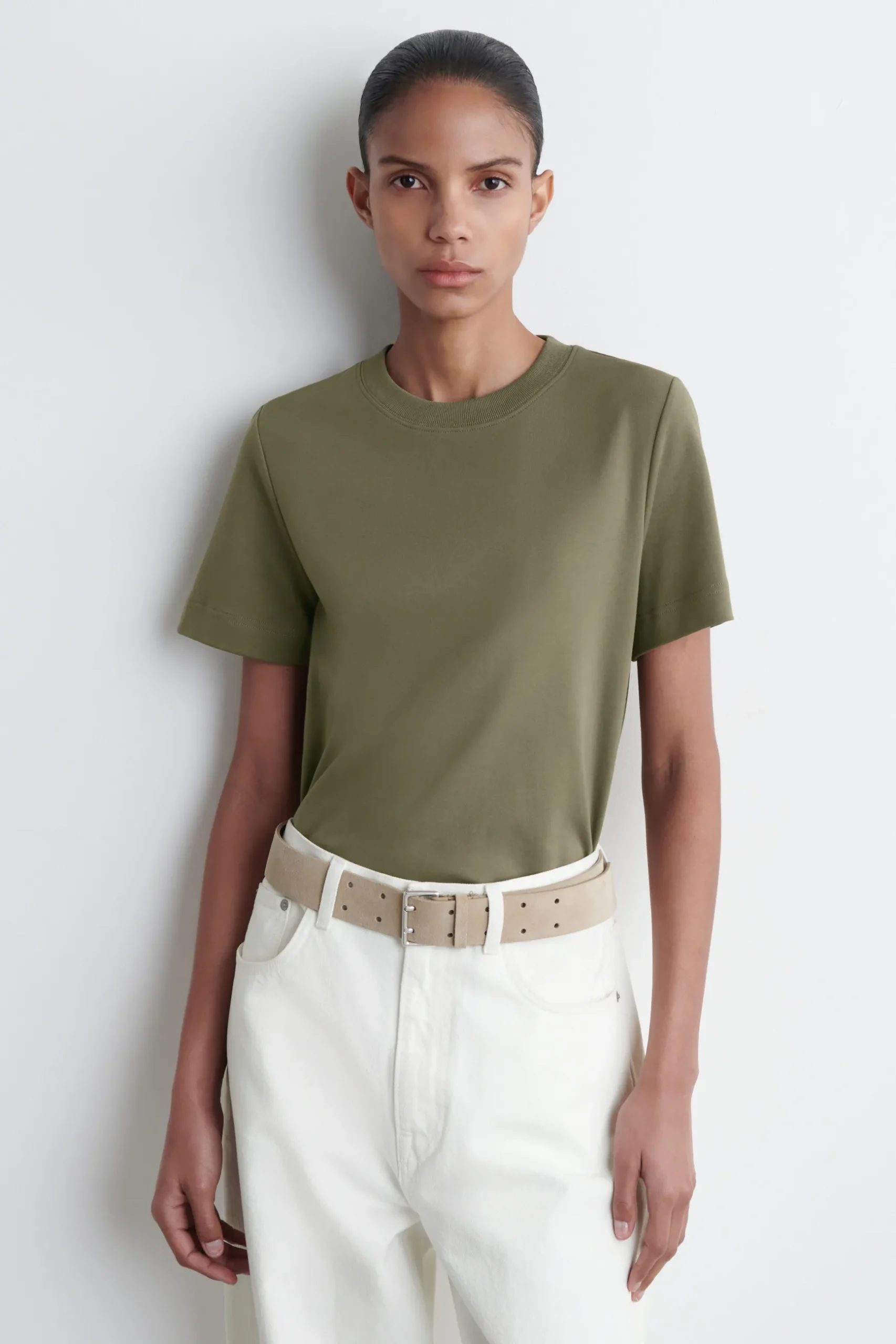 Online COS KLASYCZNY T-SHIRT
