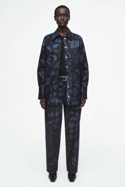 New COS KOSZULA JEANSOWA Z ŻAKARDOWYM WZOREM – REGULAR FIT