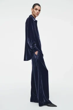 Discount COS KOSZULA Z AKSAMITU Z JEDWABIEM – RELAXED FIT