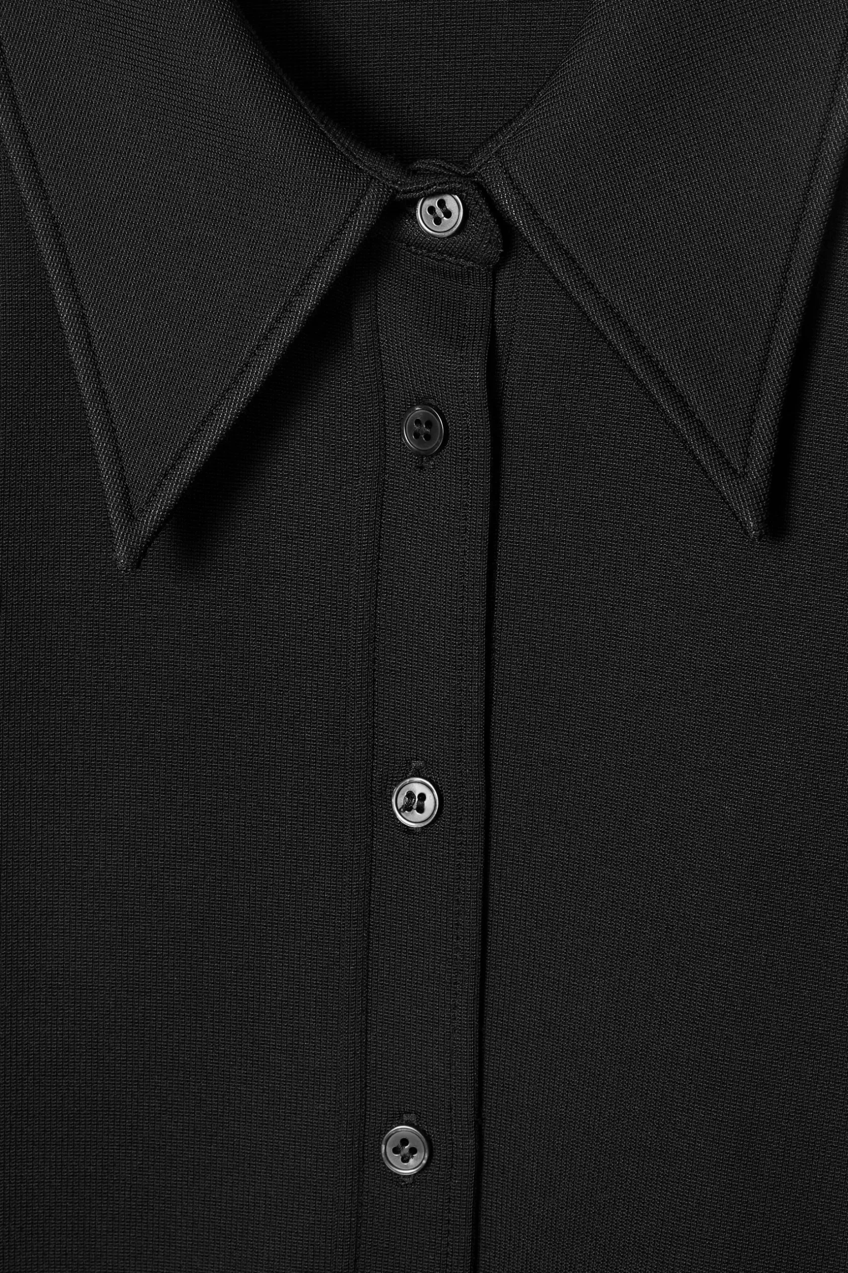 Outlet COS KOSZULA Z DUŻYM KOŁNIERZYKIEM – SLIM FIT