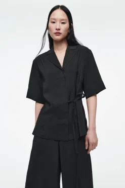 New COS KOSZULA Z KRÓTKIM RĘKAWEM – RELAXED FIT