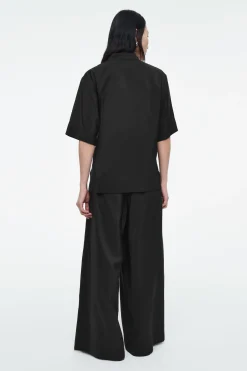 New COS KOSZULA Z KRÓTKIM RĘKAWEM – RELAXED FIT