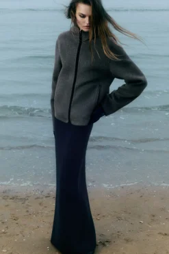Sale COS KURTKA Z DWUWARSTWOWEJ MIESZANKI Z WEŁNĄ