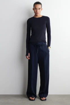 Fashion COS LEKKA BLUZKA Z DŁUGIM RĘKAWEM – SLIM FIT