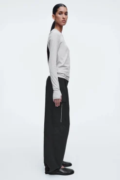 Fashion COS LEKKA BLUZKA Z DŁUGIM RĘKAWEM – SLIM FIT