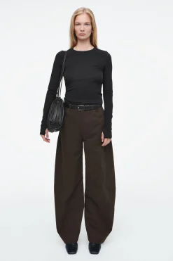 Fashion COS LEKKA BLUZKA Z DŁUGIM RĘKAWEM – SLIM FIT