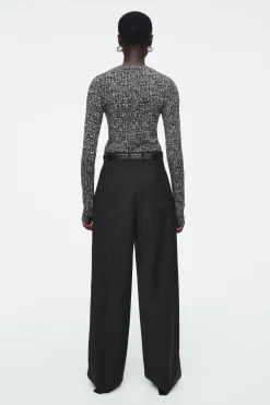 New COS LEKKA BLUZKA Z DŁUGIM RĘKAWEM – SLIM FIT