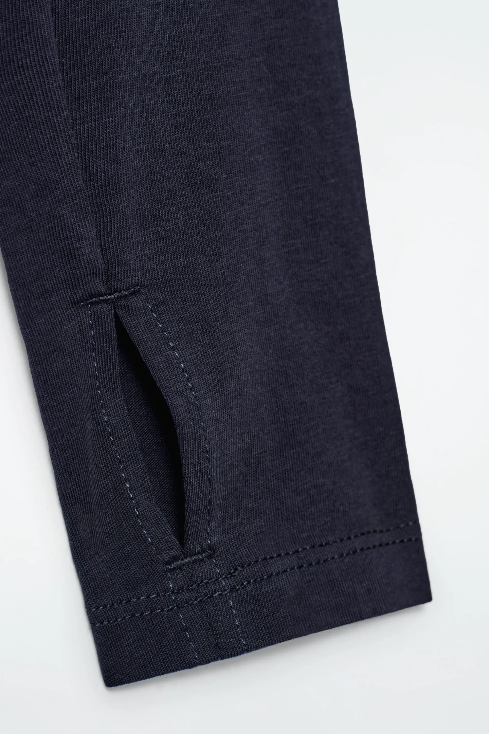 Fashion COS LEKKA BLUZKA Z DŁUGIM RĘKAWEM – SLIM FIT