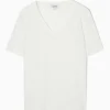 Outlet COS LNIANY T-SHIRT Z DEKOLTEM W SEREK – REGULAR FIT