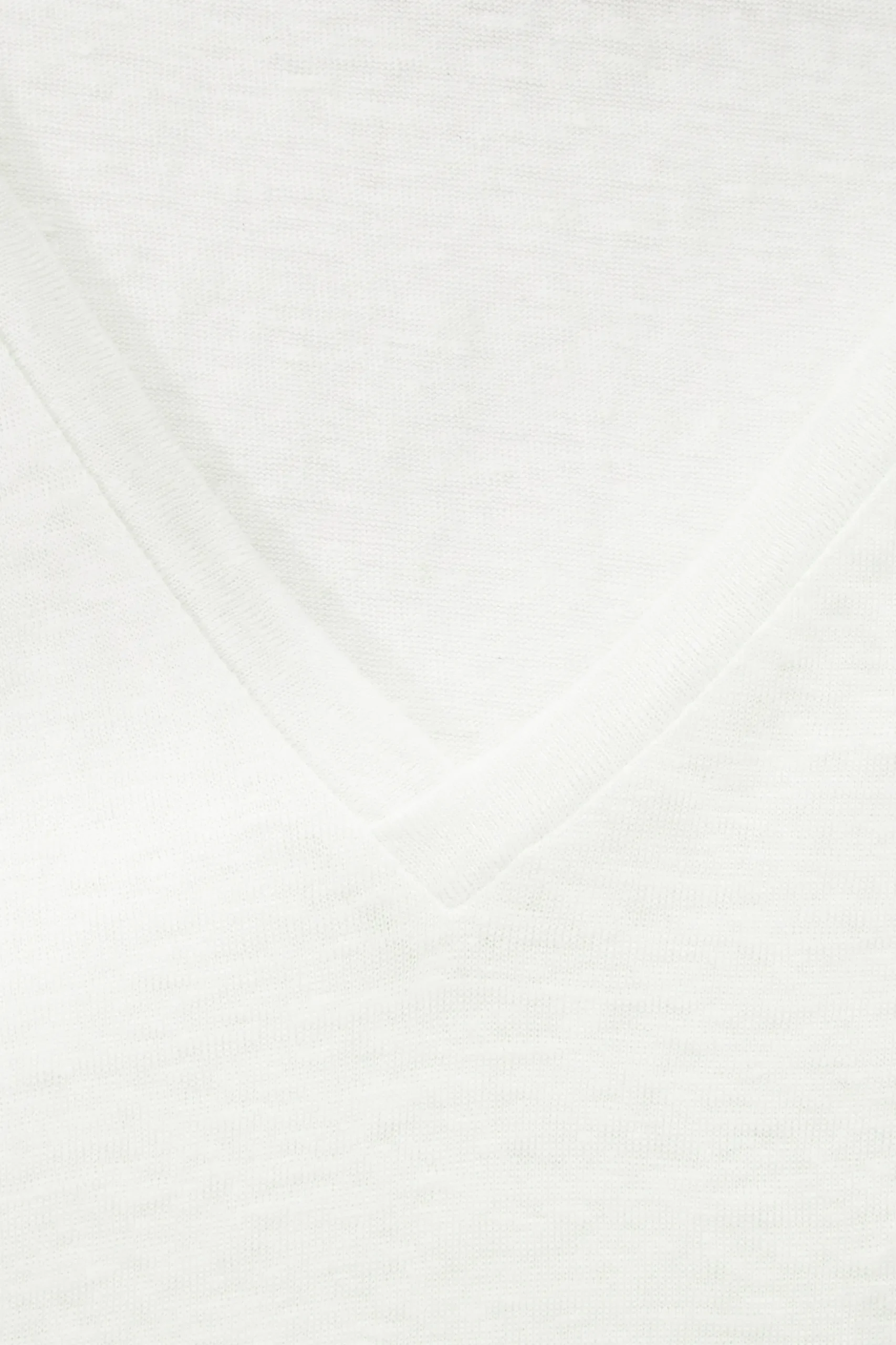 Outlet COS LNIANY T-SHIRT Z DEKOLTEM W SEREK – REGULAR FIT