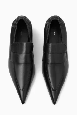 Outlet COS LOAFERSY ZE SPICZASTYMI CZUBKAMI NA OBCASIE Czarny