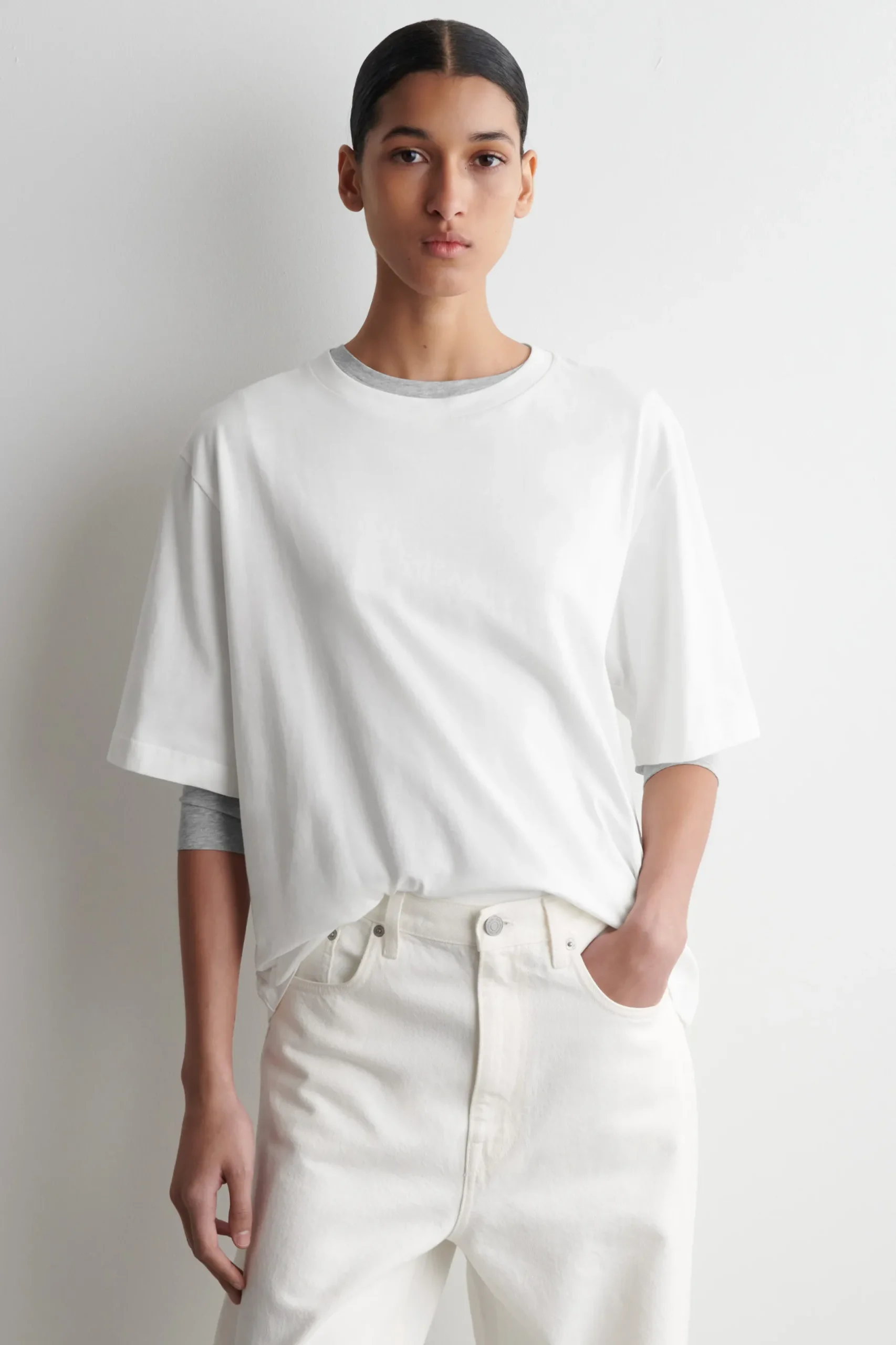 Discount COS LUŹNY T-SHIRT Z BAWEŁNY