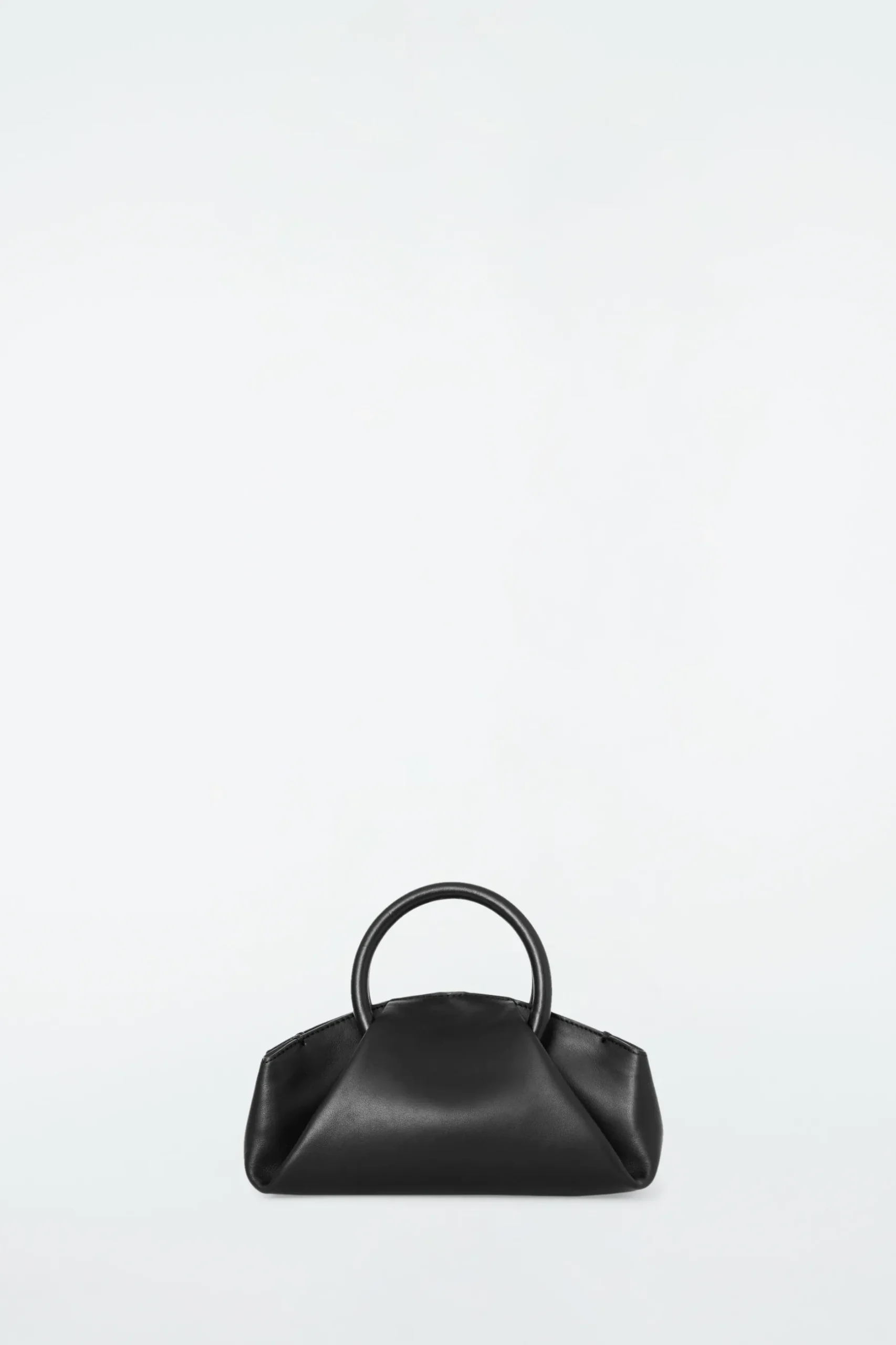 Sale COS MAŁA TOREBKA „FOLD” TYPU TOTE ZE SKÓRY Czarny