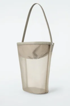 Discount COS MAŁA TOREBKA TYPU BUCKET Z TKANINY SIATECZKOWEJ Beżowy