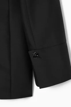 Hot COS MARYNARKA Z MIESZANKI Z WEŁNĄ Z BROSZKĄ – SLIM FIT