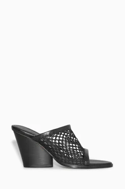Sale COS MESH WEDGE SANDALS Czarny