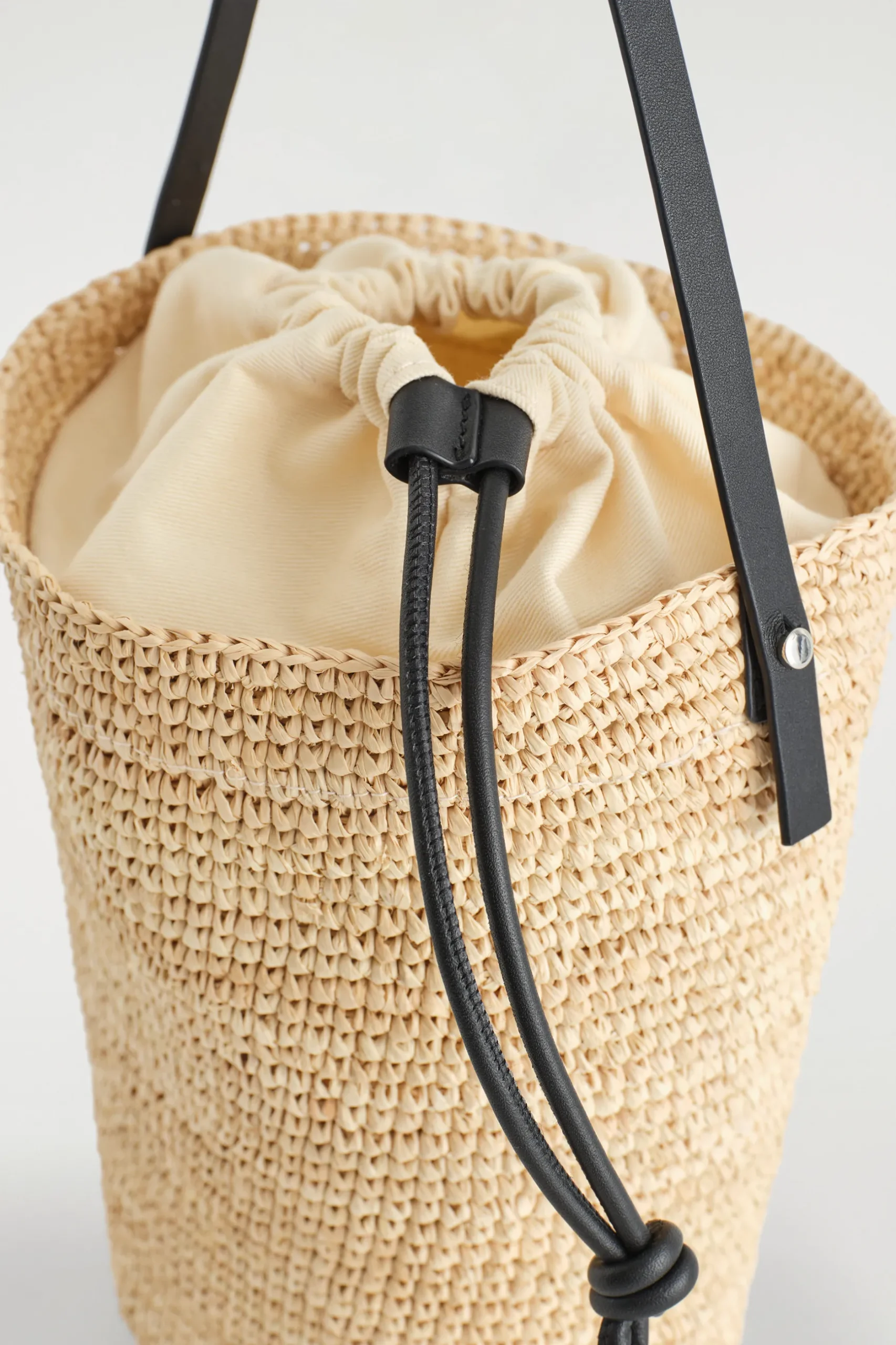 New COS MINI BUCKET BAG STRAW