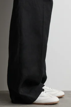 Online COS MINIMALISTYCZNE BUTY SPORTOWE ZE SKÓRY