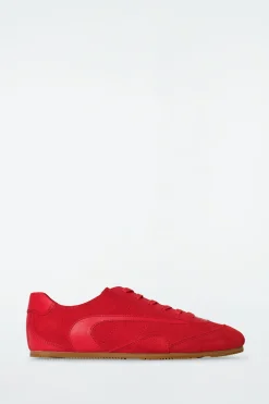 Discount COS MINIMALISTYCZNE BUTY SPORTOWE ZE SKÓRY Karmazynowy
