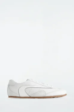 Online COS MINIMALISTYCZNE BUTY SPORTOWE ZE SKÓRY