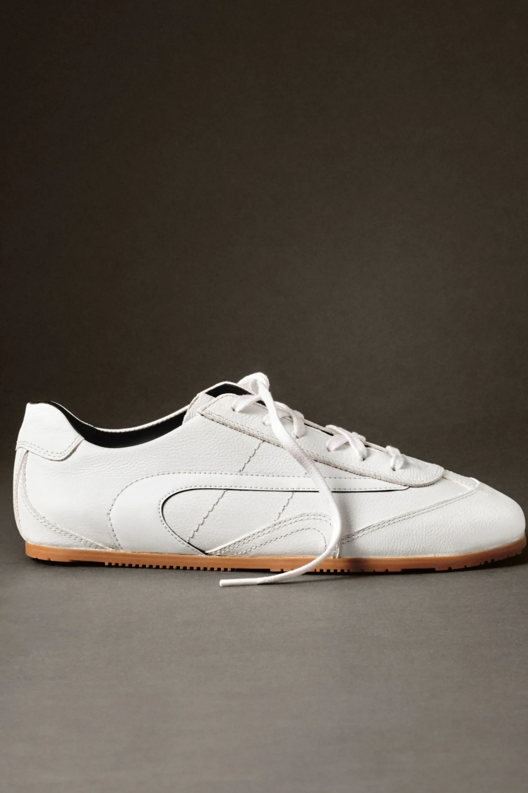 Online COS MINIMALISTYCZNE BUTY SPORTOWE ZE SKÓRY