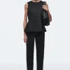 Clearance COS NEOPRENOWE SPODNIE CAPRI