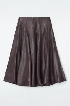 Fashion COS OBSZERNA TRAPEZOWA SPÓDNICA MIDI ZE SKÓRY