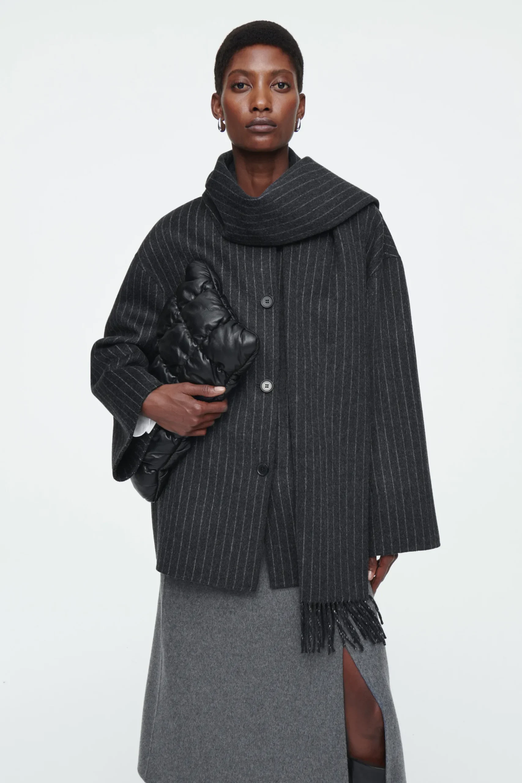 Sale COS OVERSIZE'OWA KURTKA Z SZALEM Z MIESZANKI Z WEŁNĄ