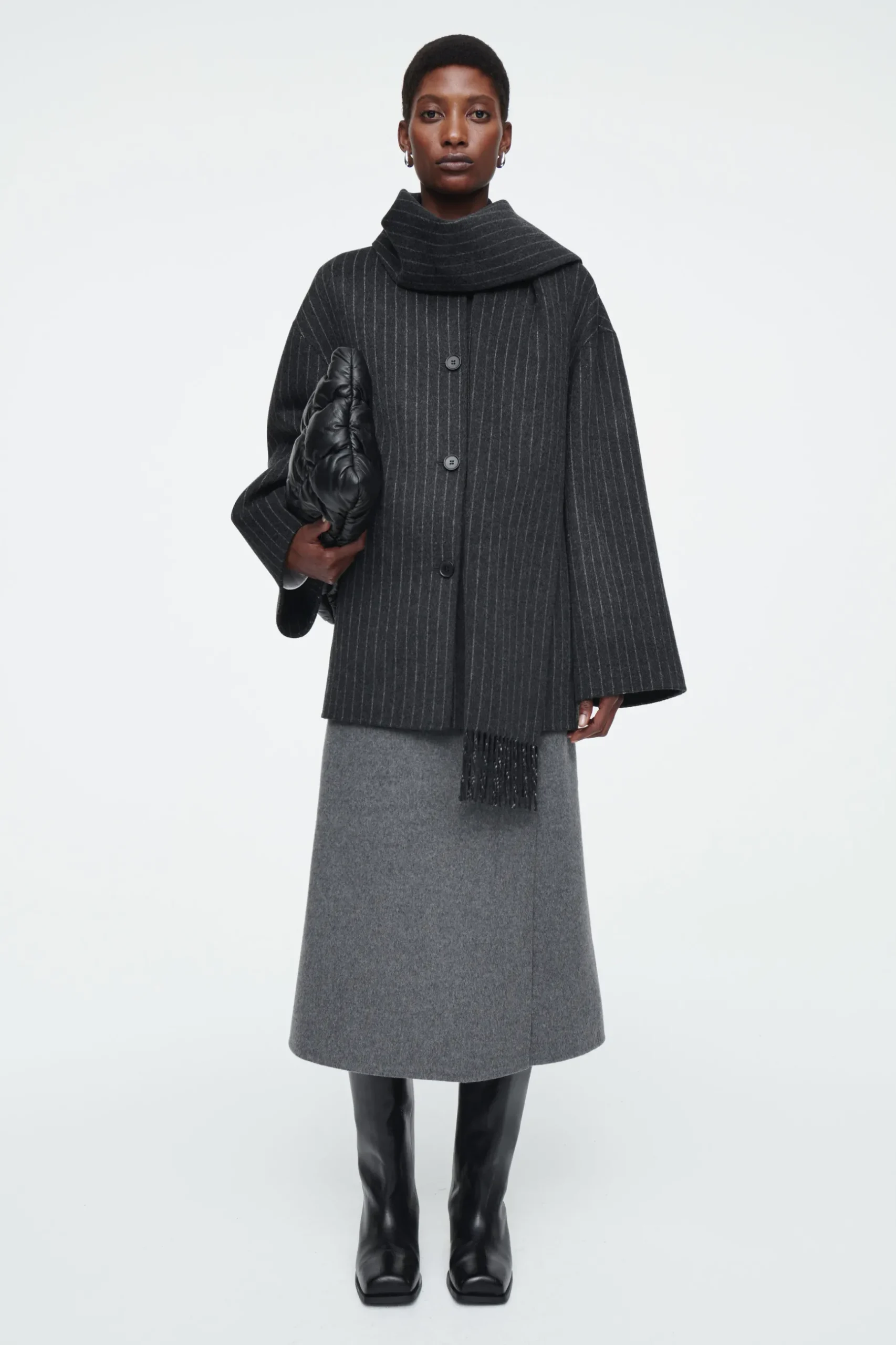 Sale COS OVERSIZE'OWA KURTKA Z SZALEM Z MIESZANKI Z WEŁNĄ