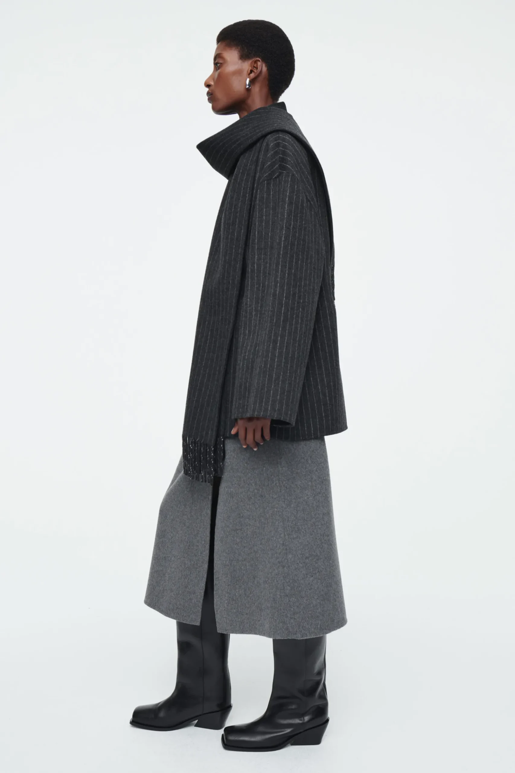 Sale COS OVERSIZE'OWA KURTKA Z SZALEM Z MIESZANKI Z WEŁNĄ
