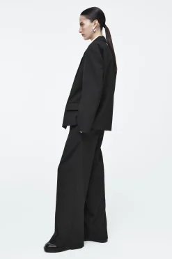 New COS OVERSIZE'OWA MARYNARKA Z SZEROKIMI RAMIONAMI