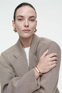 Fashion COS OVERSIZE'OWA MARYNARKA Z SZEROKIMI RAMIONAMI