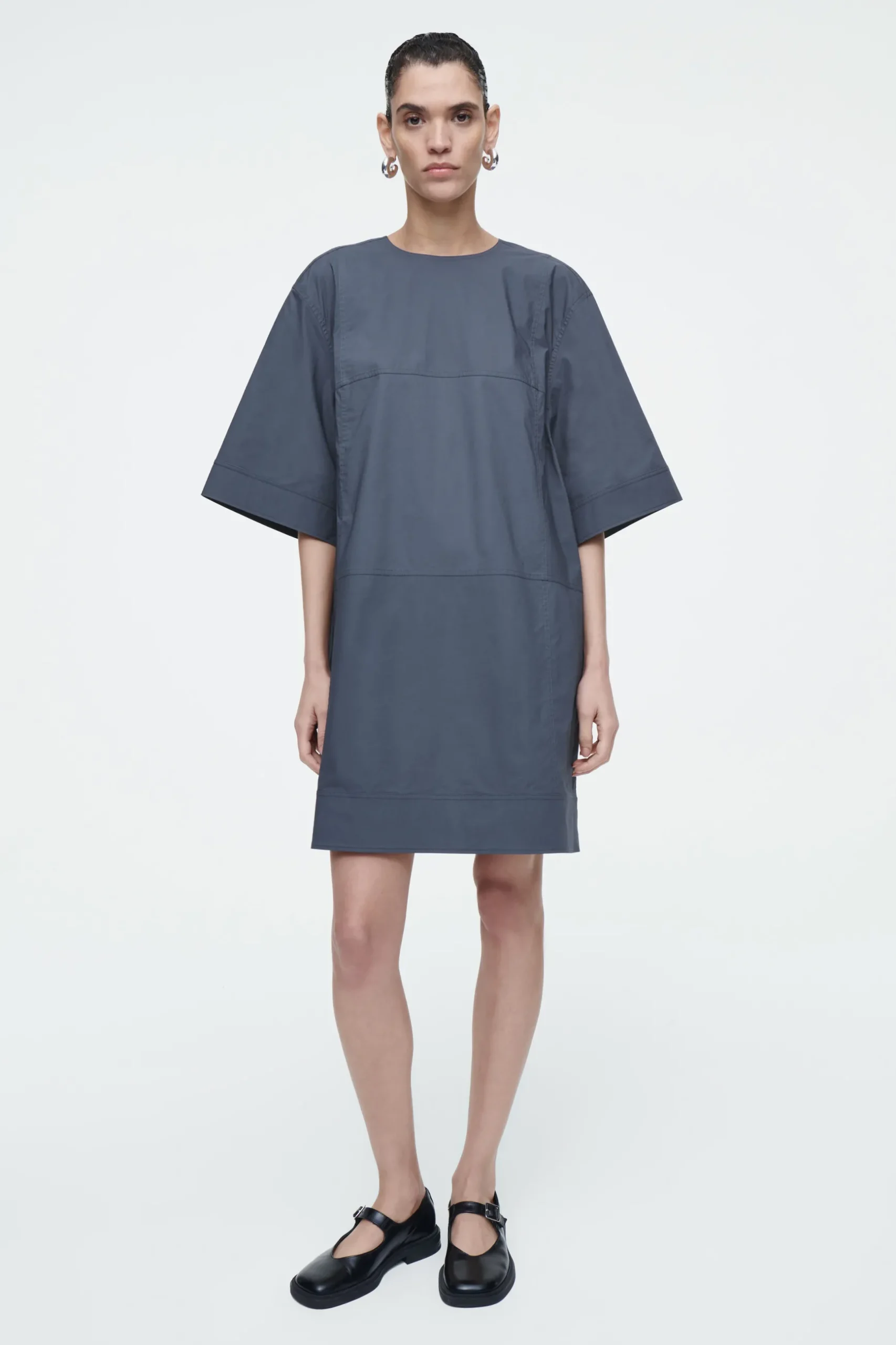 Online COS OVERSIZE'OWA POPELINOWA SUKIENKA T-SHIRTOWA