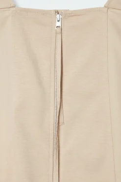 Outlet COS OVERSIZE'OWY KOMBINEZON Z DEKOLTEM W SEREK