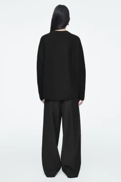 Sale COS OVERSIZE'OWY SWETER Z GOTOWANEJ WEŁNY MERYNOSOWEJ