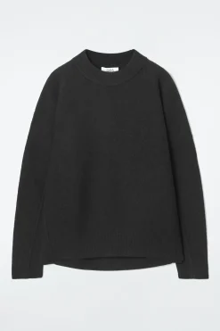 Sale COS OVERSIZE'OWY SWETER Z GOTOWANEJ WEŁNY MERYNOSOWEJ