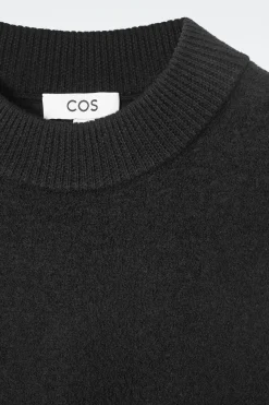 Sale COS OVERSIZE'OWY SWETER Z GOTOWANEJ WEŁNY MERYNOSOWEJ
