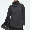 Online COS OVERSIZE'OWY TOP W JODEŁKĘ Z WYSOKIM KOŁNIERZEM