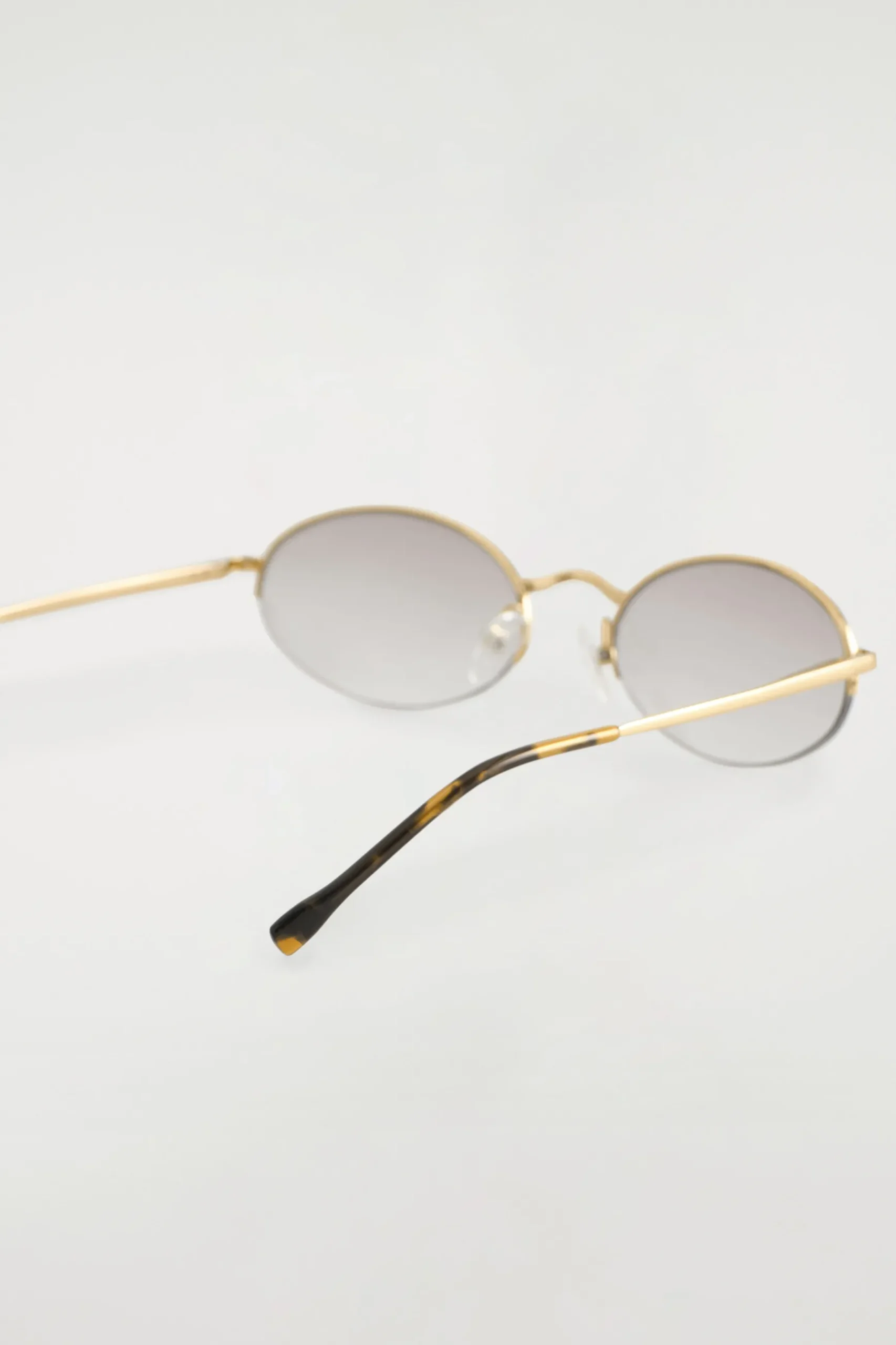 New COS OWALNE OKULARY PRZECIWSŁONECZNE