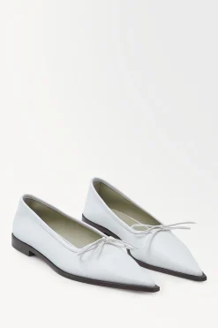 Discount COS PŁASKIE SKÓRZANE BALETKI White
