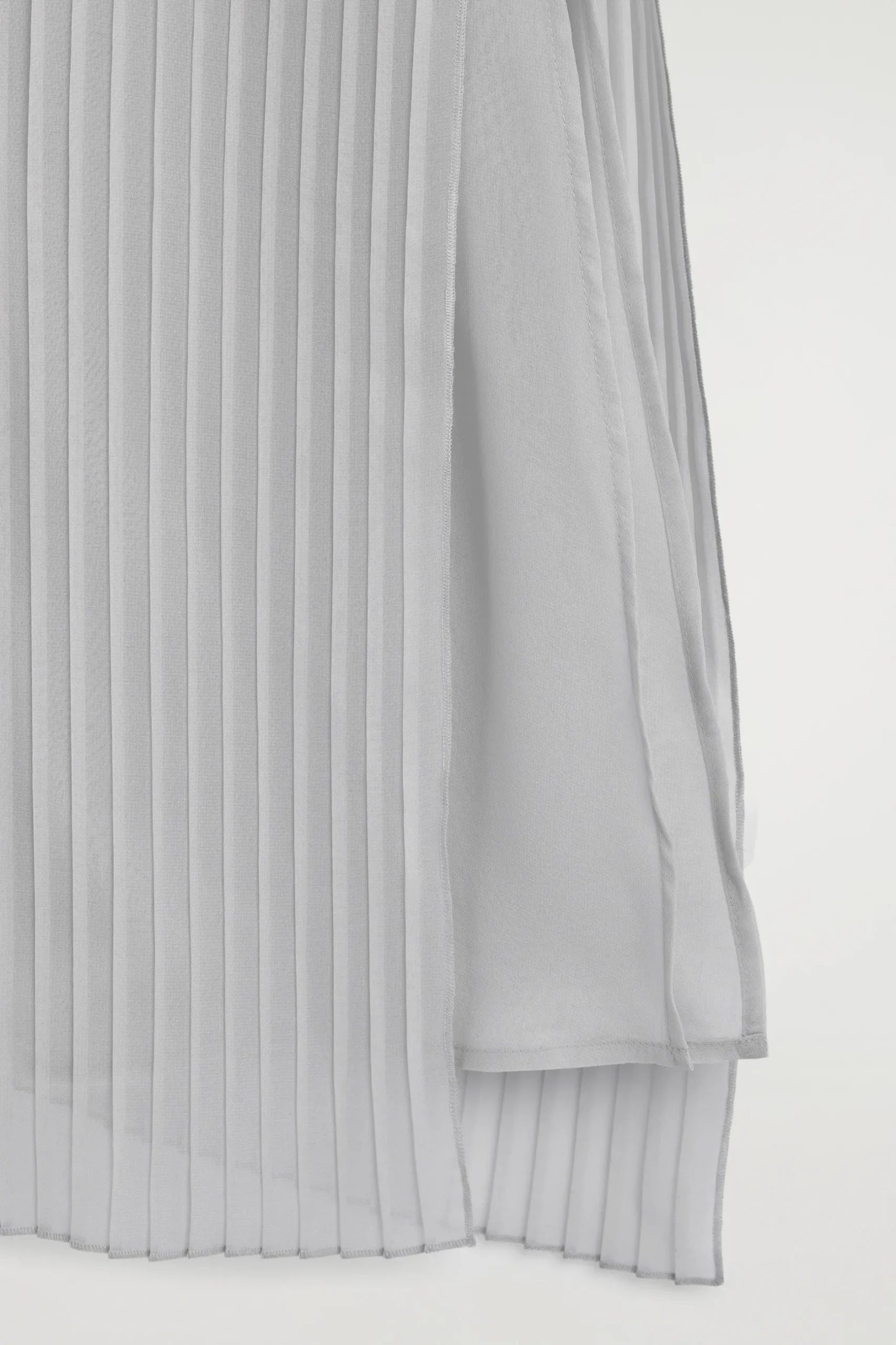 Online COS PLEATED HALTERNECK MAXI DRESS