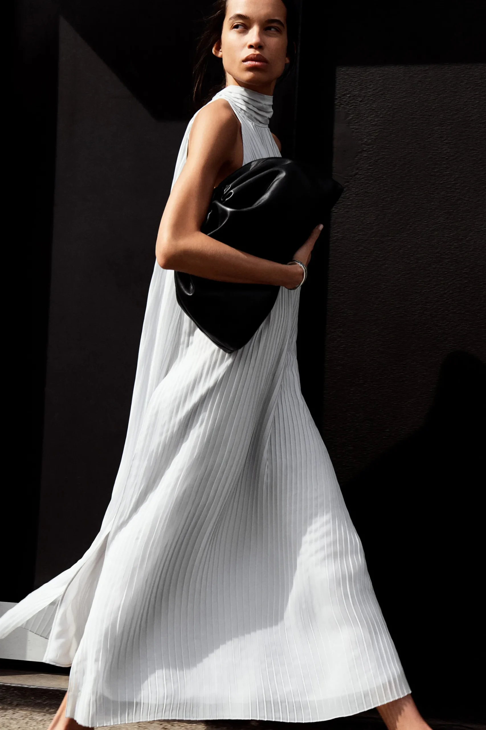 Online COS PLEATED HALTERNECK MAXI DRESS