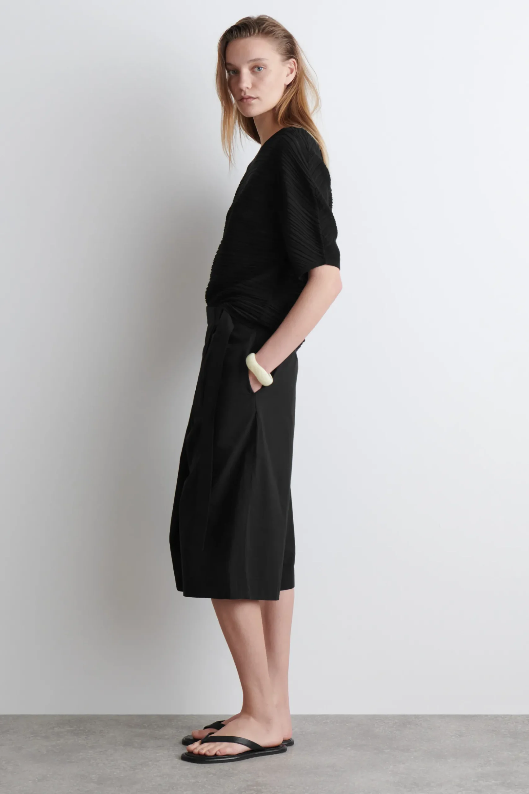 Sale COS PLEATED KNITTED TSHIRT