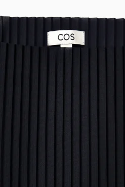Outlet COS PLISOWANY TOP BEZ RĘKAWÓW