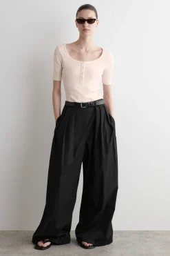 Clearance COS PRĄŻKOWANA KOSZULKA HENLEY