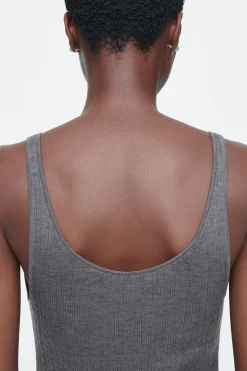 Hot COS PRĄŻKOWANE BODY Z WEŁNY MERYNOSOWEJ