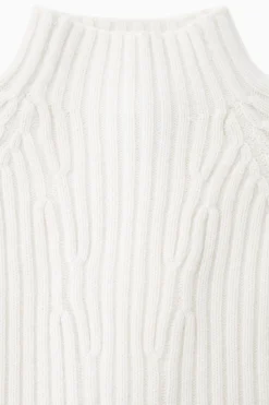 Clearance COS PRĄŻKOWANY SWETER Z CZYSTEGO KASZMIRU Z PÓŁGOLFEM